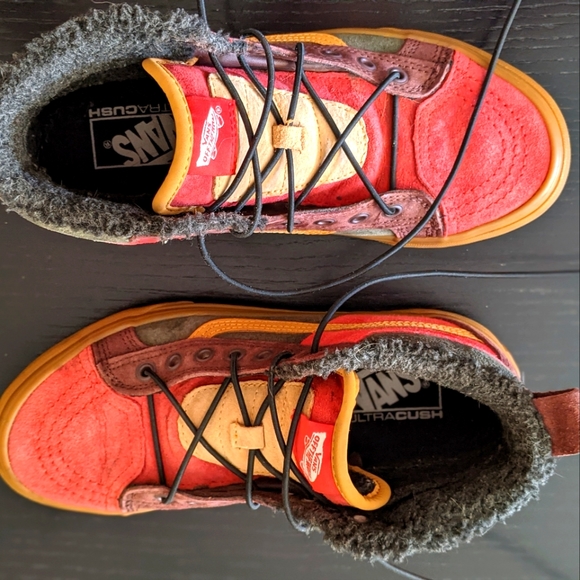 8.5 lined *all weather* Women's sz 8.5 Vans - Picture 3 of 7